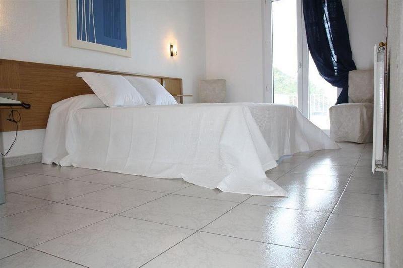 La Gambina Hotel Колера Екстериор снимка